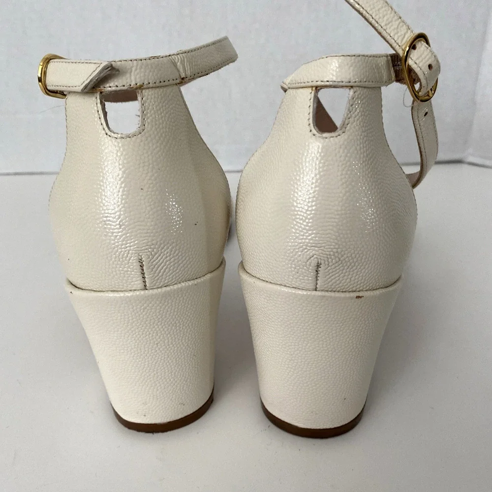 Stuart Weitzman Nearlynude Simple Sandal Open Toe Block Heel Off White Textur 10